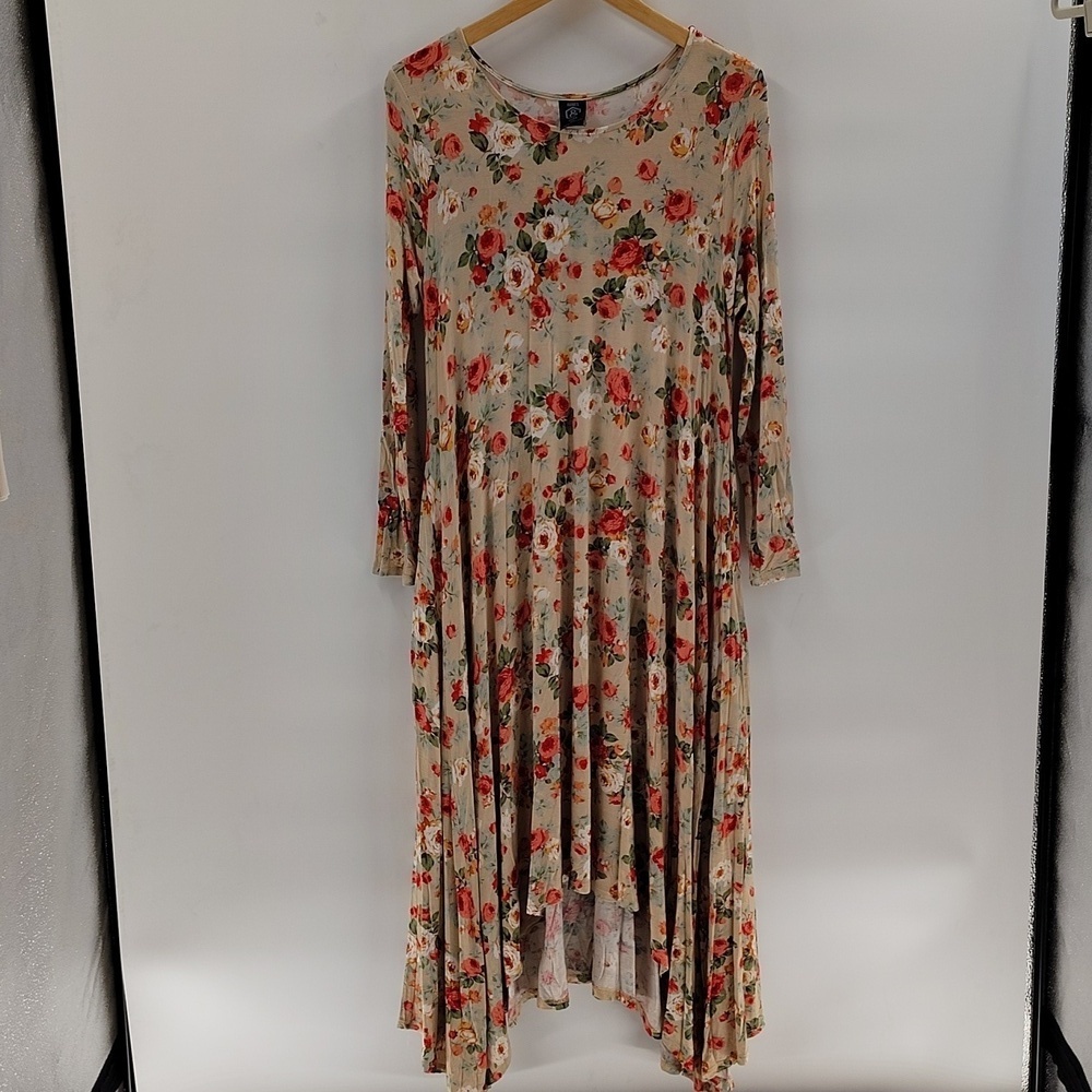 Agnes & Dora Earhart Dress Size Medium Large Beige Floral Print Stretch Dress